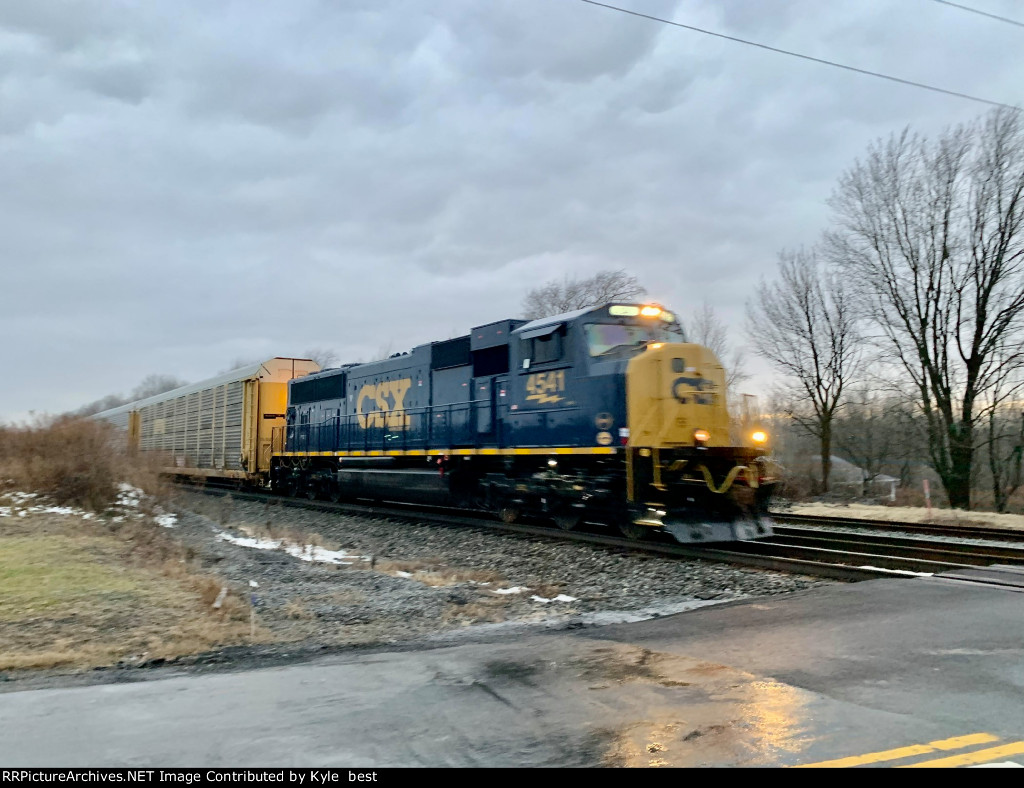 CSX 4541 on Q264